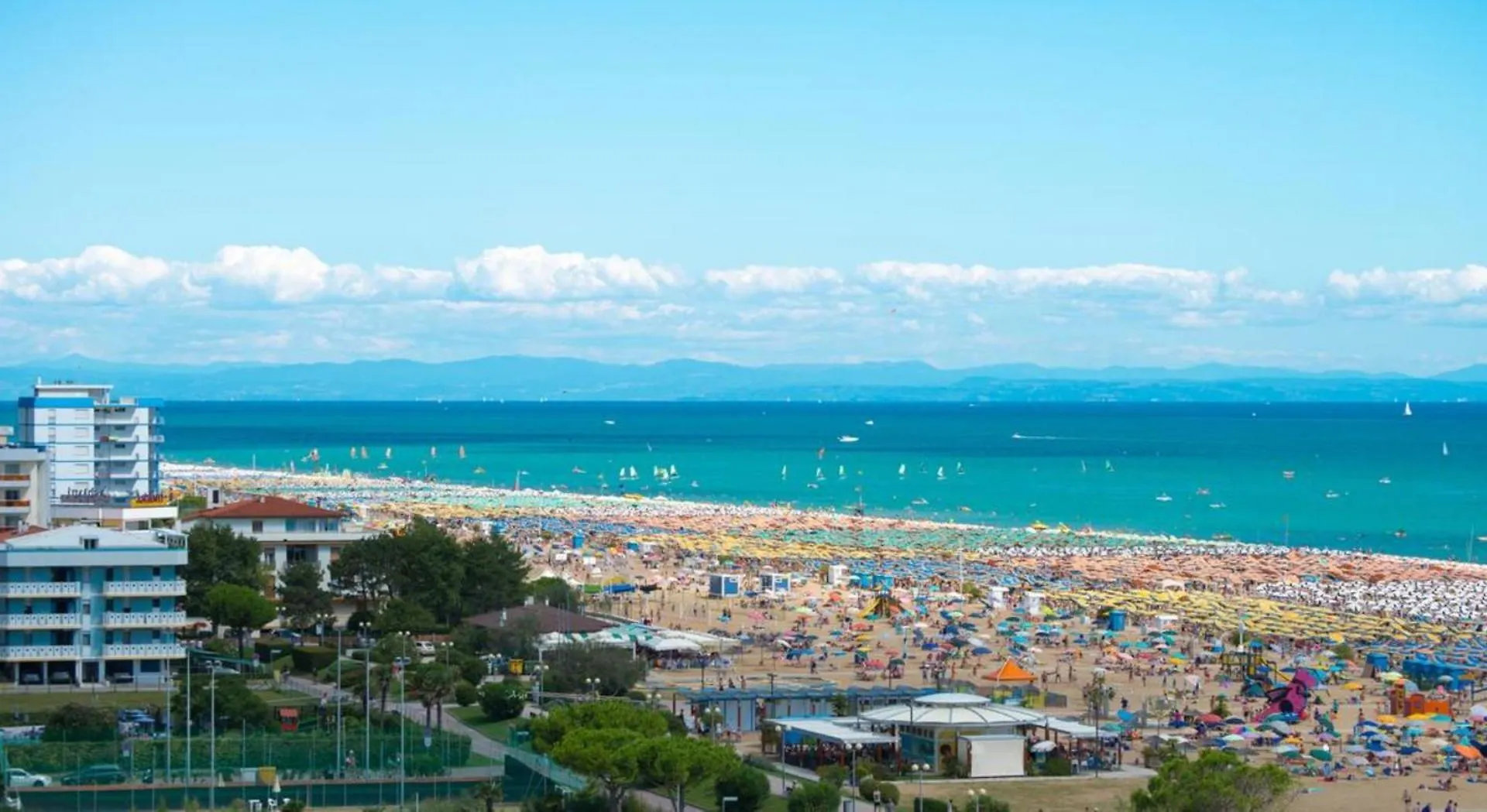 Beautiful Comfortable Apartment With A Large Balcony - Beach Place Bibione