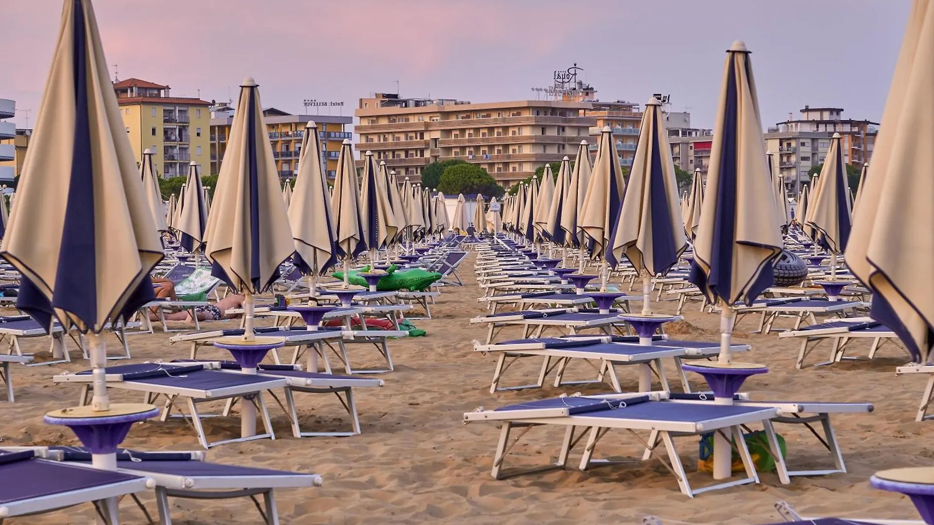 Beautiful Comfortable Apartment With A Large Balcony - Beach Place Bibione Italy